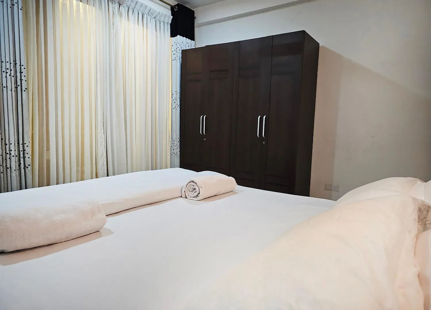 Hotel Colombo Comfort Suites Sri Jayewardenepura Kotte