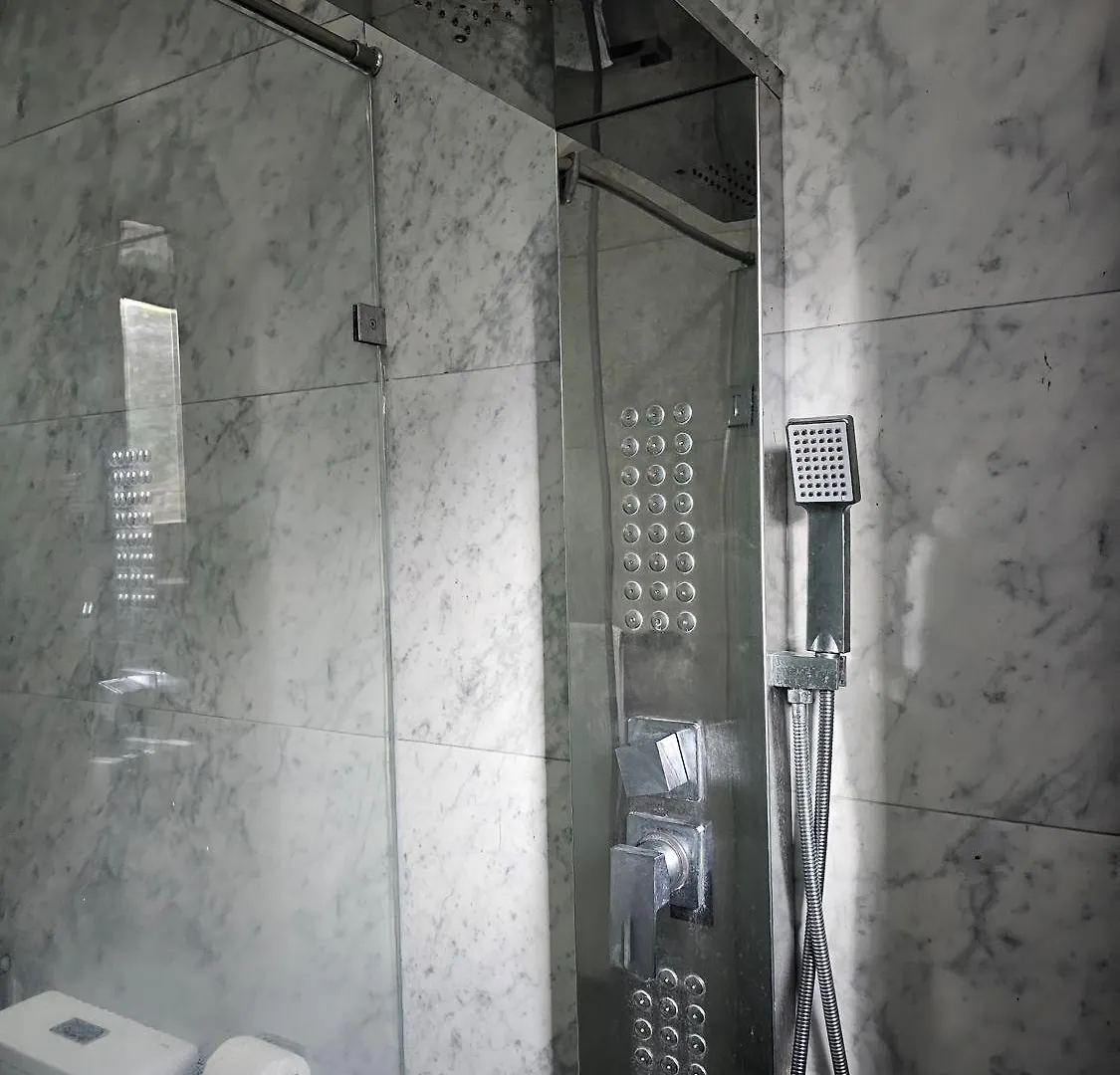 Colombo Comfort Suites Sri Jayewardenepura Kotte