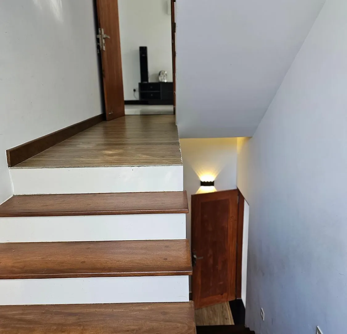 Hotel Colombo Comfort Suites Sri Jayewardenepura Kotte